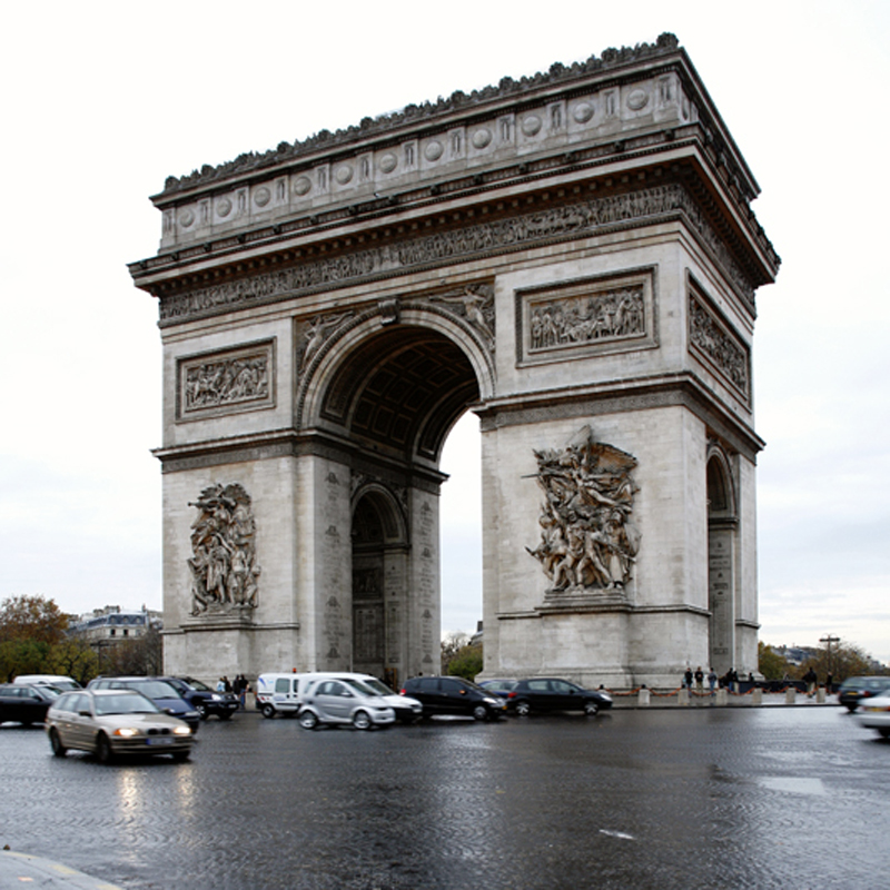 Converging verticals Arc de Triomphe cropped square